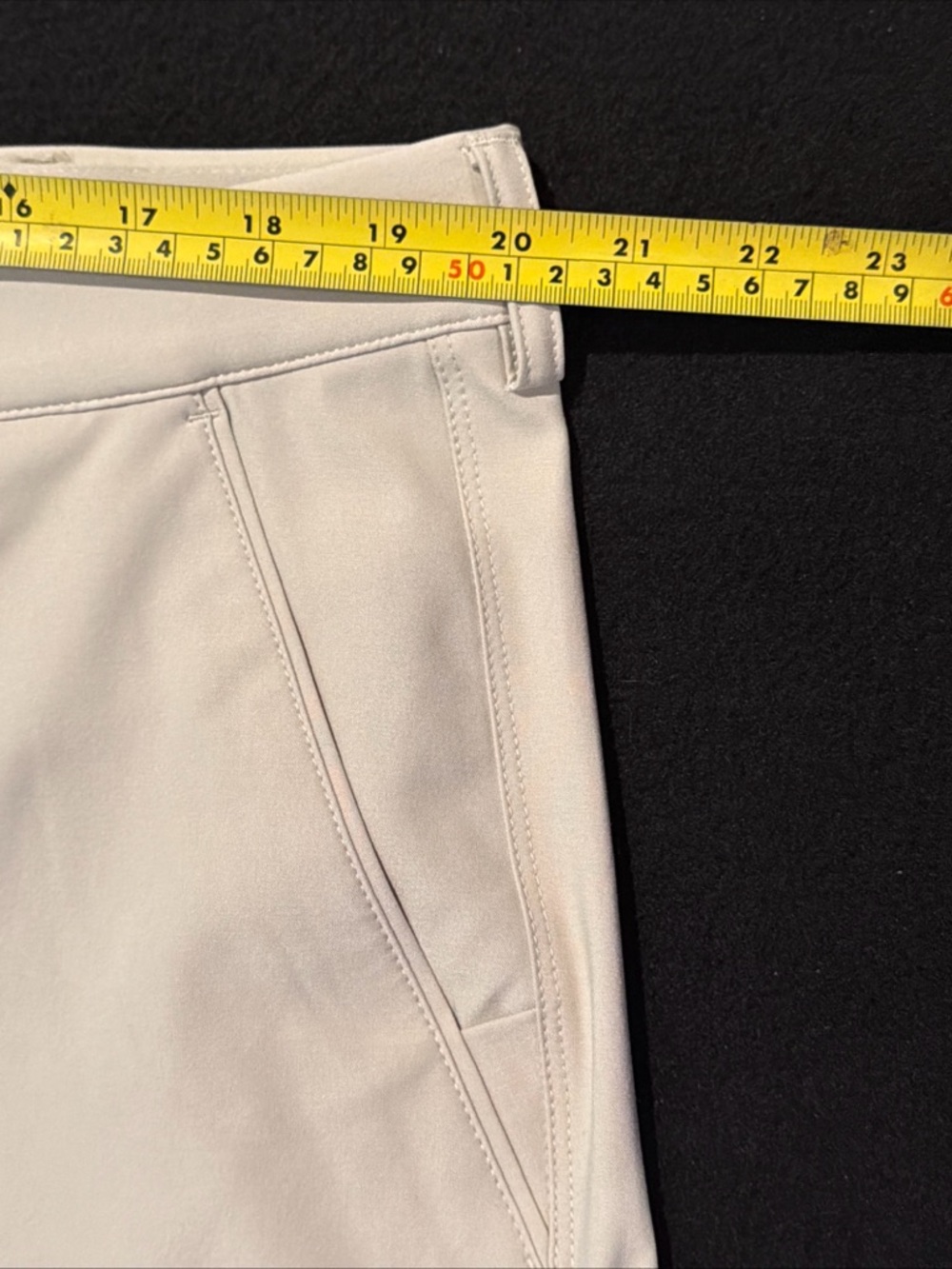 Greg Norman Microlux Play‎ Dry Beige Mens Size 40 Shorts - Picture 3 of 6